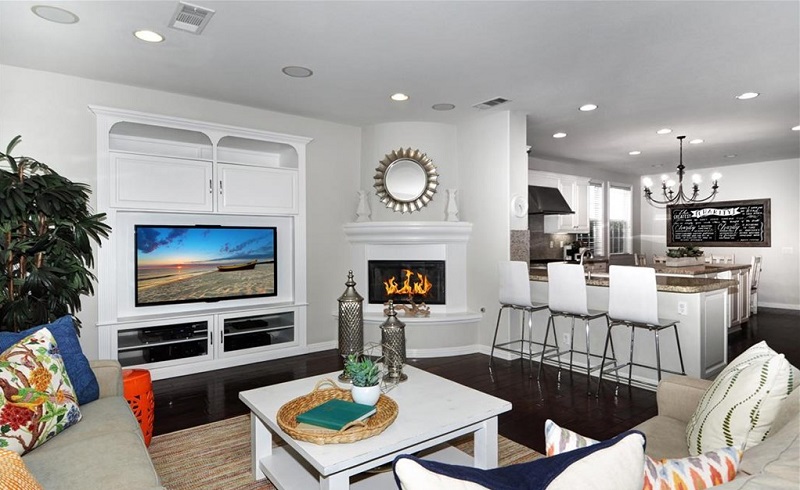 16 Tango Ln in Ladera Ranch is a turn-key model that offers an open floor plan for everyone to enjoy during any time of year.